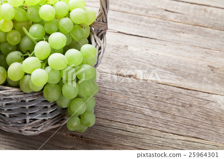 White grape White grape 25964301