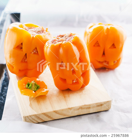 Halloween jack-o-lanterns filled with minced meat 25967886