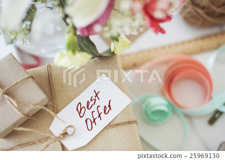 Shopping Tag Handwriting Words Note Concept Shopping Tag Handwriting Words Note Concept 25969130