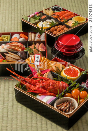 典型的Osechi美食日本新年菜(osechi) 典型的Osechi美食日本新年菜(osechi) 25974818