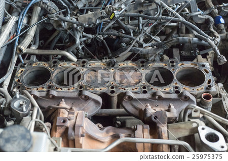Engine 6 Cylinder in garage Engine 6 Cylinder in garage 25975375