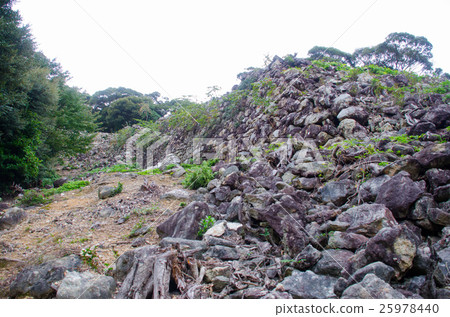 Kaneda Castle Ruins 25978440