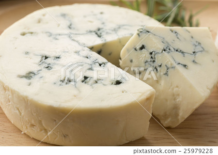 Blue cheese Blue cheese 25979228