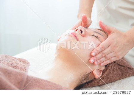 Beauty 25979937