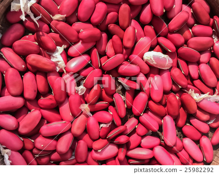 Red beans 25982292