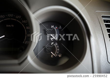 Fuel Dashboard 25990452
