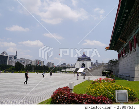Chiang Kai-shek Memorial Hall Chiang Kai-shek Memorial Hall 25997635