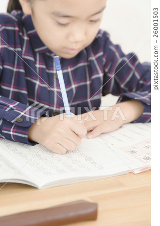 Girl studying Studying elementary school students Parts Cut body parts Body parts Girl studying Studying elementary school students Parts Cut body parts Body parts 26001503