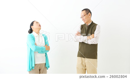 Senior couple fighting 26002804