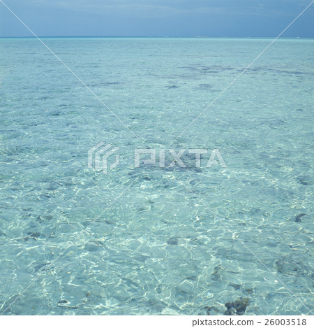 High sea of transparency 26003518