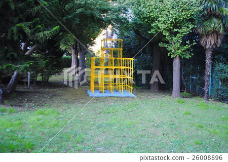 Jungle gym 26008896