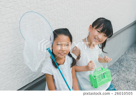 younger, insect collecting, girl 26010505