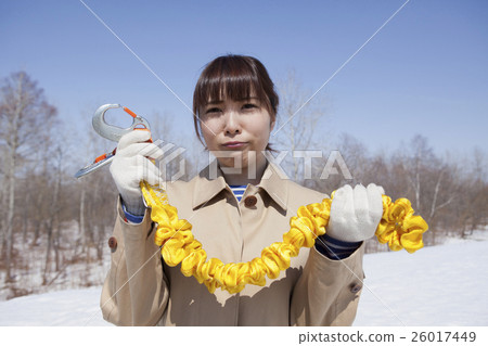 Snow road rescue 26017449