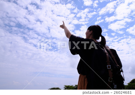 天空和女人 26024681