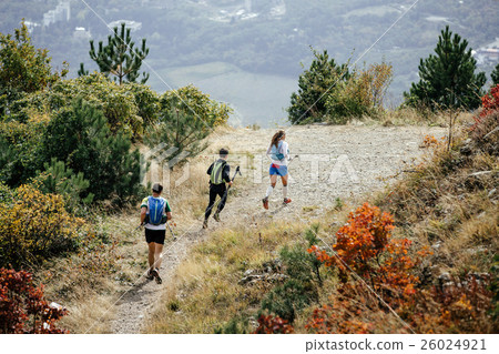 General plan group of runners running 26024921