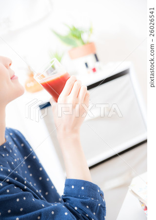番茄汁女士 番茄汁女士 26026541