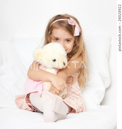 girl child dressed in pink 26028922