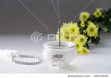 Incense and chrysanthemum flowers 26030884