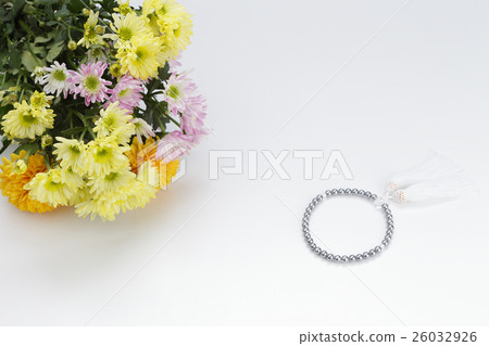 Buddha flowers and beads 26032926