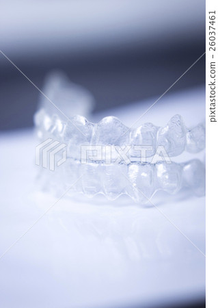 Invisible teeth aligners 26037461