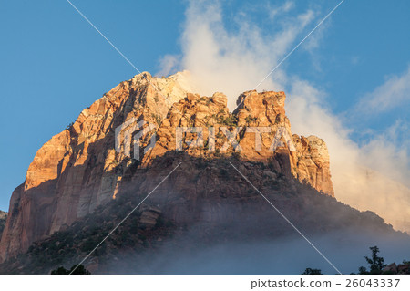 Zion National park at Sunrise Zion National park at Sunrise 26043337