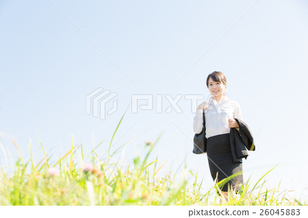 室外的女商人 室外的女商人 26045883