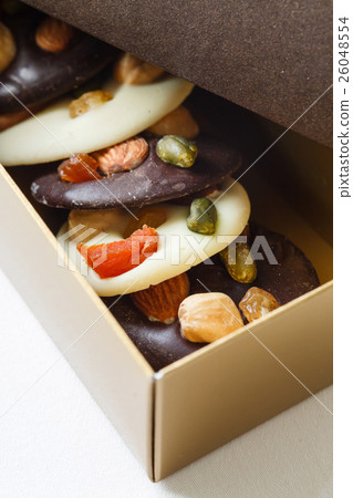 sweet present sweet present 26048554