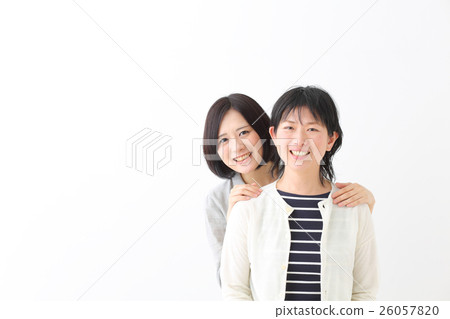 兩代女性父母和孩子 26057820