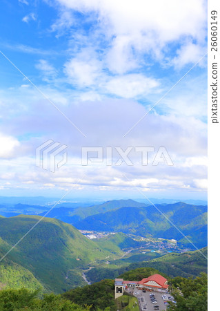 Blue sky and mountains [Nikko City] 26060149