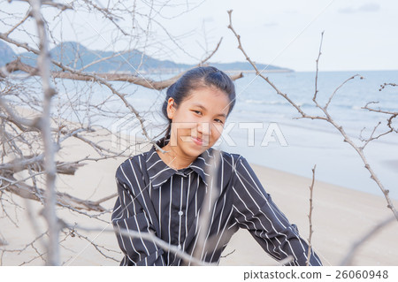 Girls at the beach Girls at the beach 26060948
