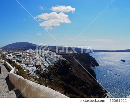 聖托里尼島全景和大海 26061921