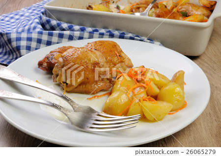 Pieces of chicken with potatoes Pieces of chicken with potatoes 26065279