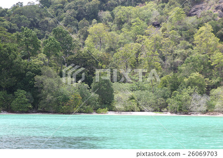 scenic views of the coastline of archipelago  26069703