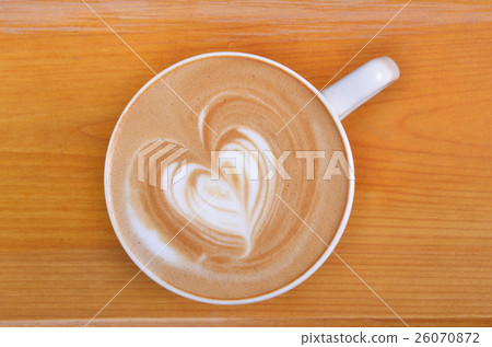 Cup of lattle     26070872