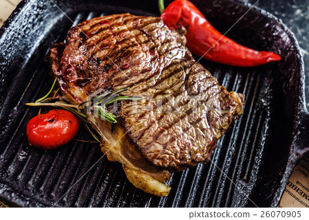 grilled steak grilled steak 26070905