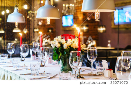wedding table 26071070