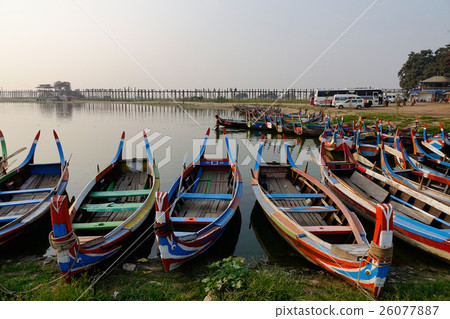Wooden boats on the lake in Mandalay, Myanmar 26077887