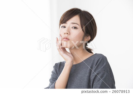 年輕的女士 26078913