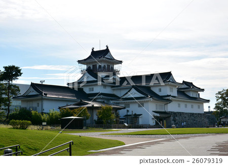 Toyama castle 26079319
