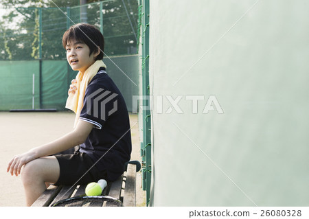 Large number of people sports 26080328