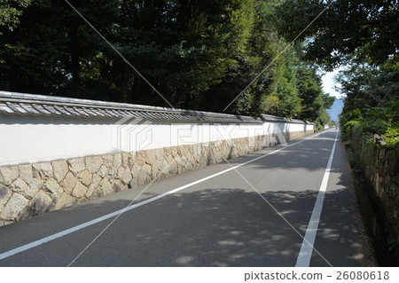 在早期的秋天城堡鎮Hagi 在早期的秋天城堡鎮Hagi 26080618