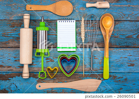 Set kitchen utensils and a notebook for recipes Set kitchen utensils and a notebook for recipes 26090501
