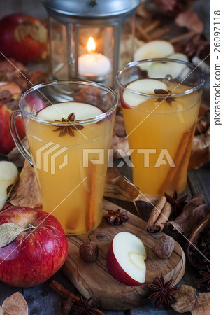 Hot apple cider 26097118
