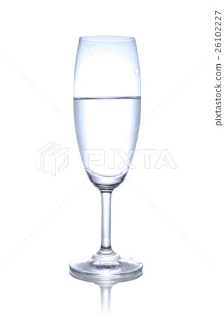 Glass bottles of drinking water clean. 26102227