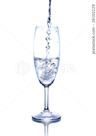 Glass bottles of drinking water clean. 26102229
