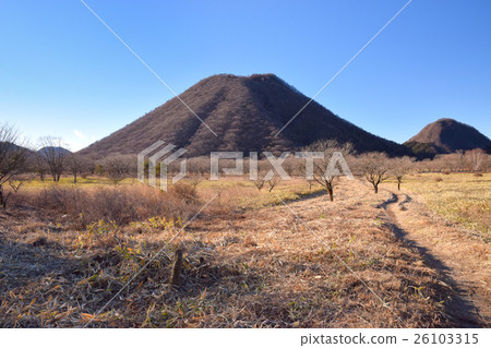 深秋的榛名山 26103315