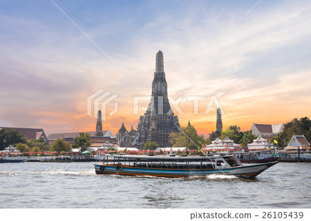The Temple of Dawn, Wat Arun, on the Chao Phraya  26105439