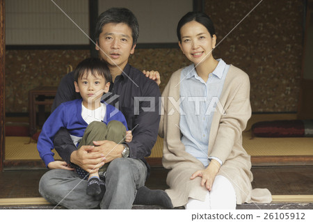 Family holiday image 26105912