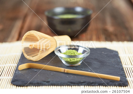 Green matcha powder and tea preparation 26107504