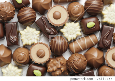 chocolates chocolates 26112737